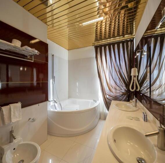 Отель Valentino