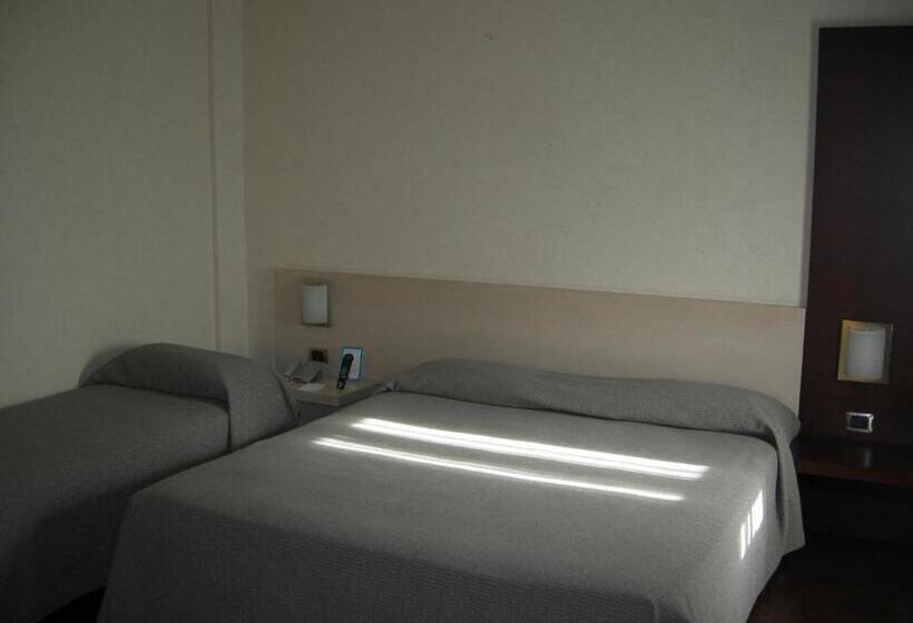 Отель Valentino