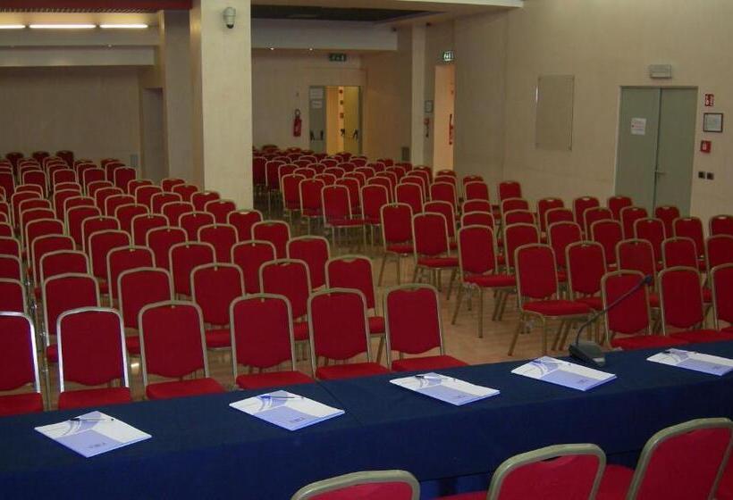 Отель Valentino