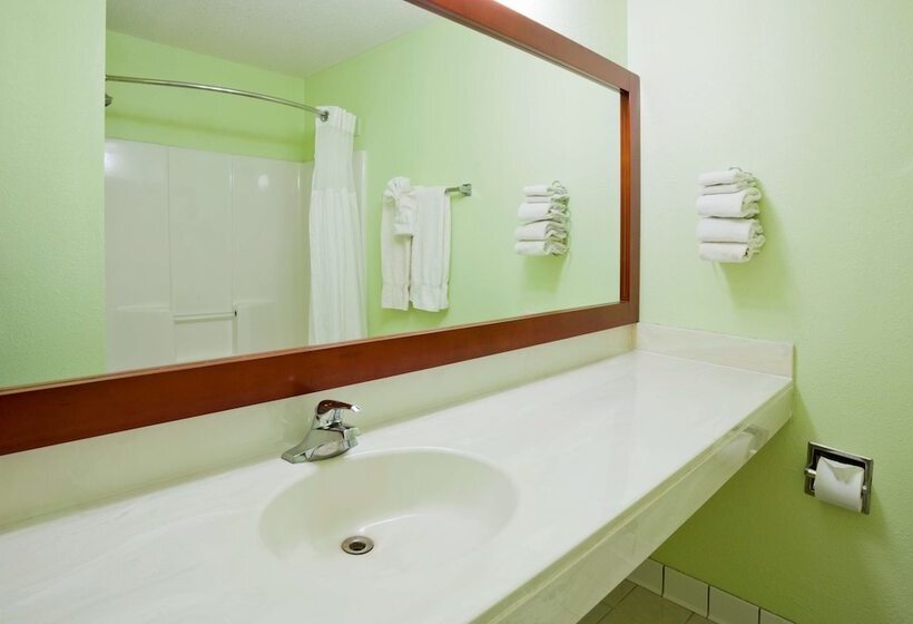 Grandstay Hotel And Suite Waseca