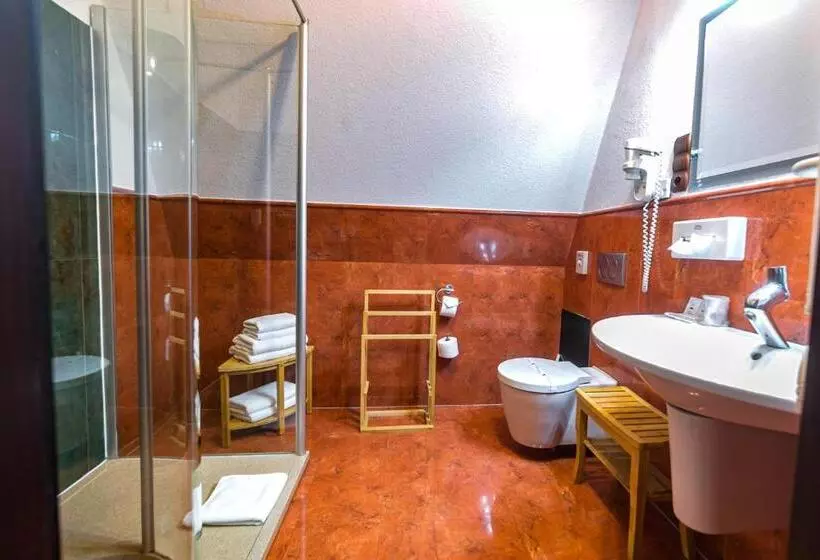 فندق Jelenia Struga Medical Spa