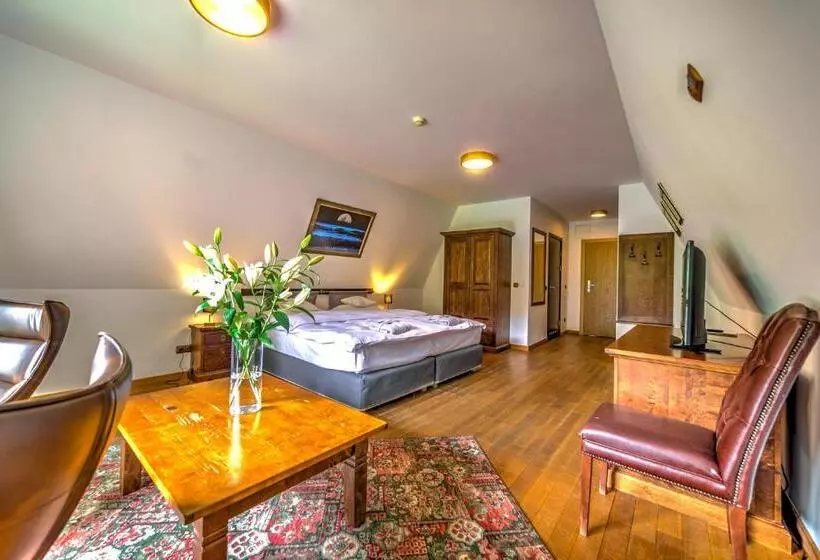 فندق Jelenia Struga Medical Spa