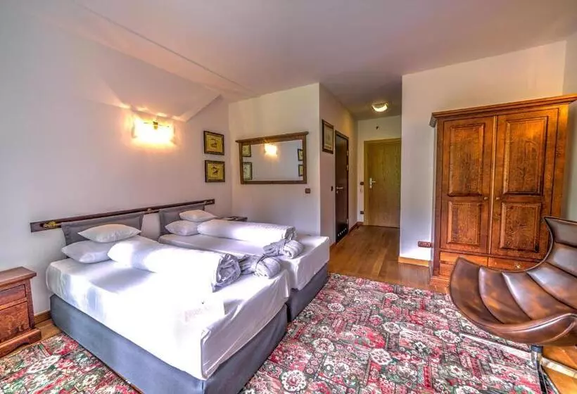 فندق Jelenia Struga Medical Spa