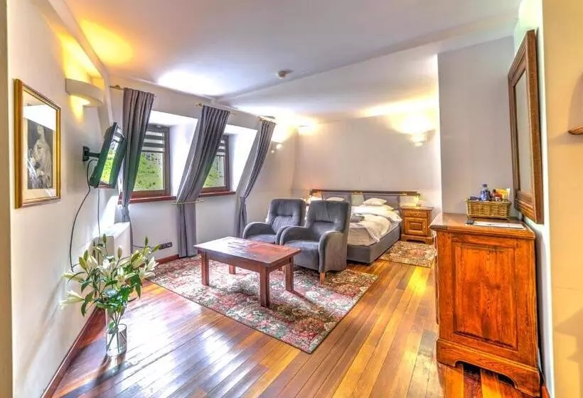 فندق Jelenia Struga Medical Spa