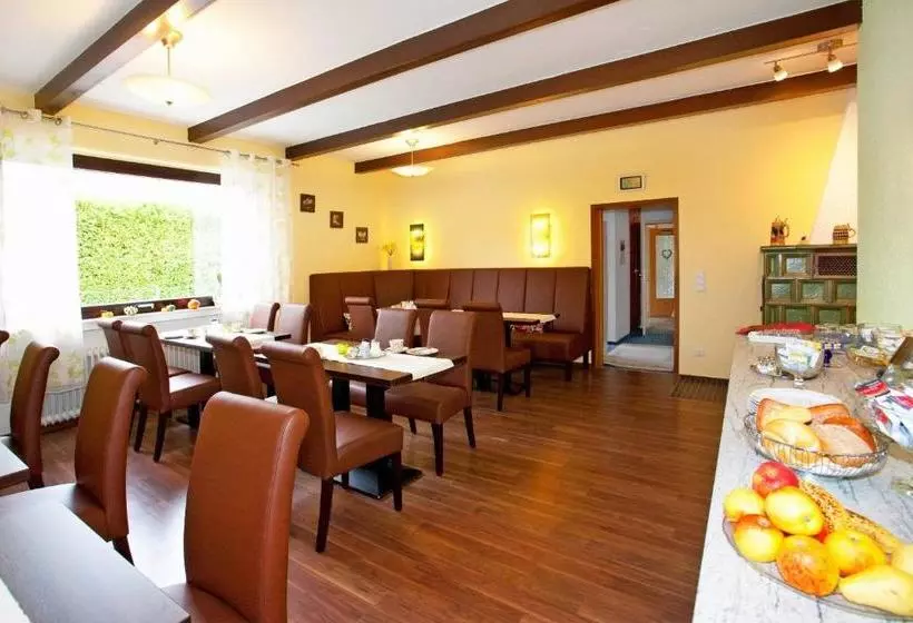 Отель Klippen Garni