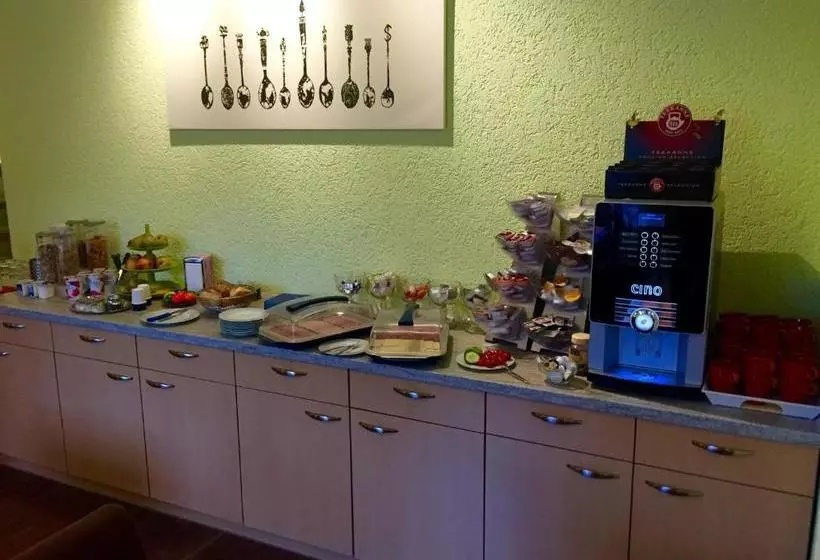 Отель Klippen Garni