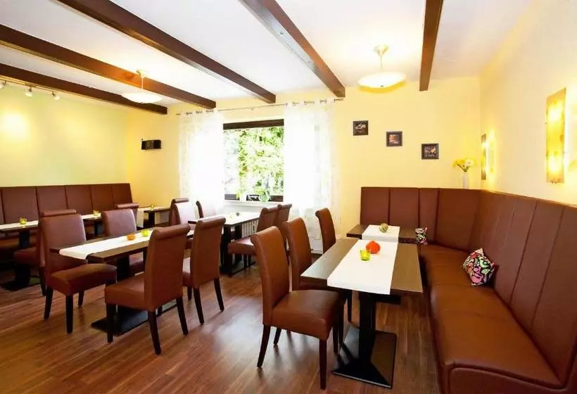 Отель Klippen Garni