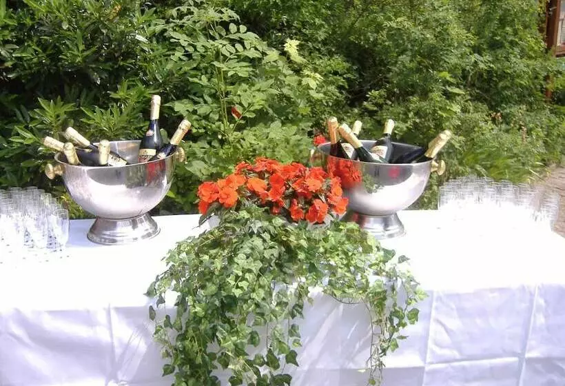 펜션 Limbacher Hof Landgasthof & Restaurant