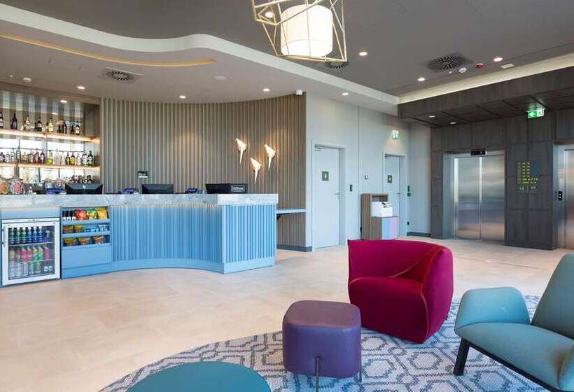 בית מלון כפרי Hampton By Hilton Krakow Airport