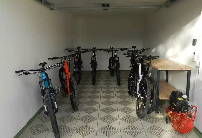 Hotelli Garni Mittenwald