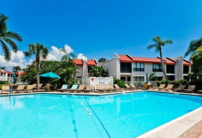 Отель Runaway Bay Resort By Bbg