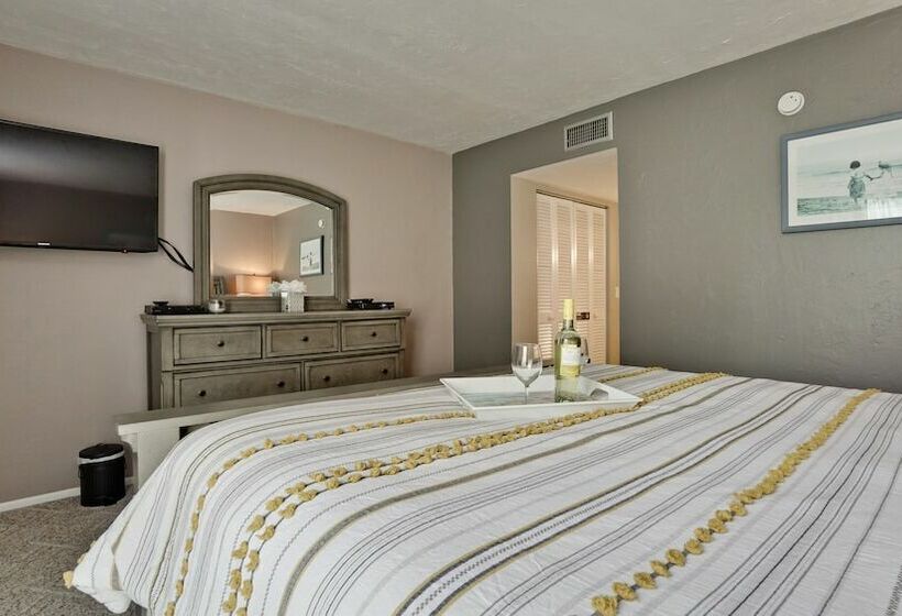 Отель Runaway Bay Resort By Bbg