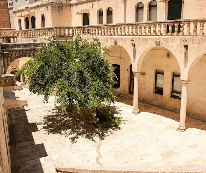 Narlı Ev Butik Otel