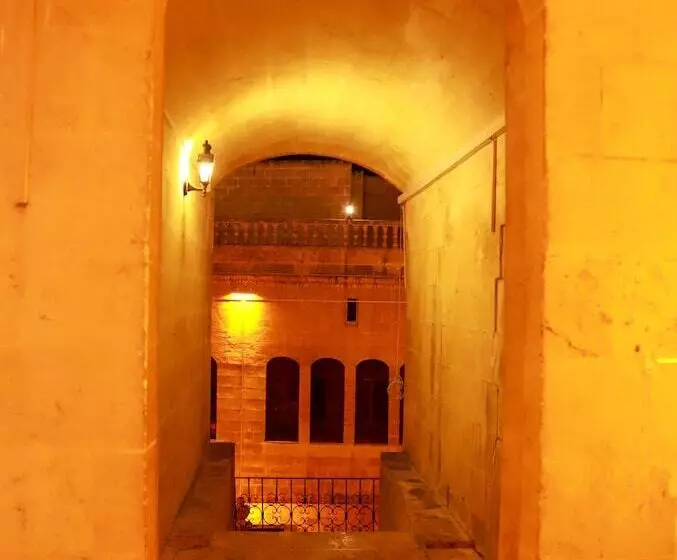 Narlı Ev Butik Otel