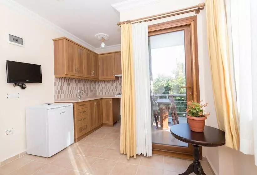 Palamutbükü Deniz Apart Otel