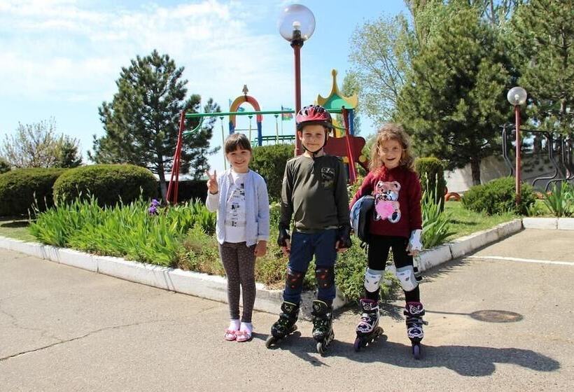 酒店 Golden Line Resort