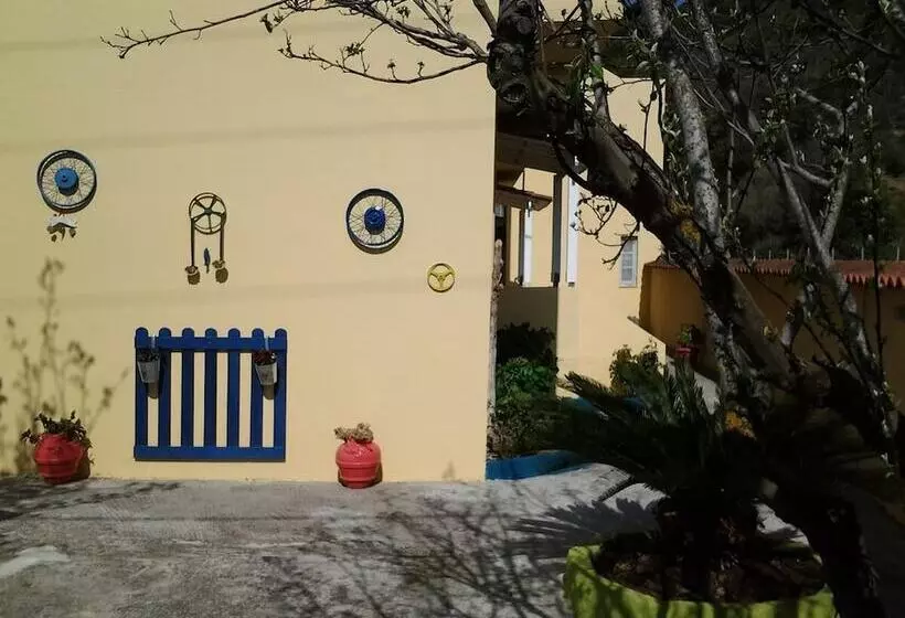ホテル Harmony House