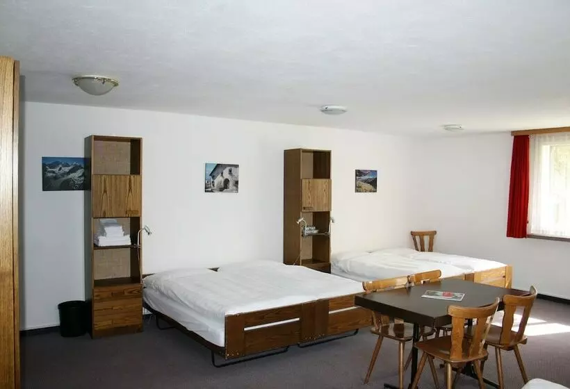 هتل Hostel Casa Franco