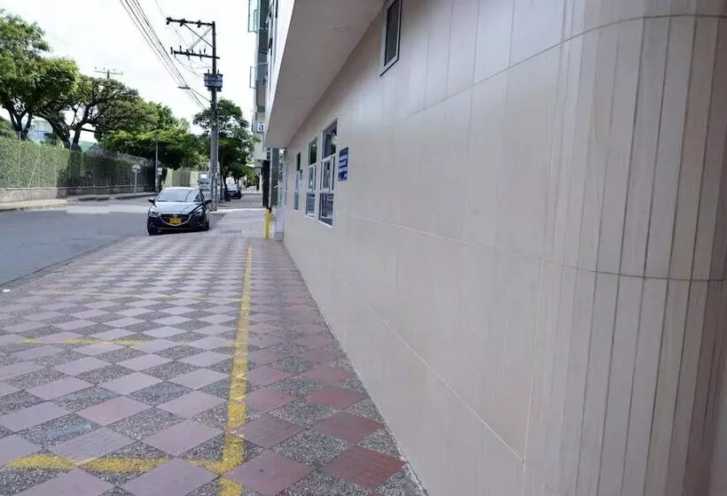 ホテル Plaza Mayor Itagui