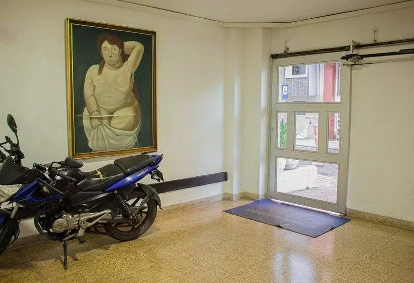 ホテル Plaza Mayor Itagui