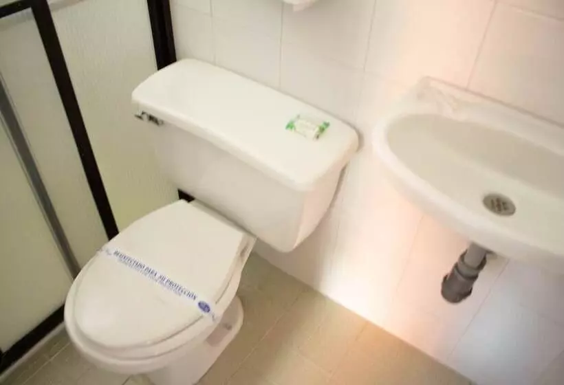 ホテル Plaza Mayor Itagui