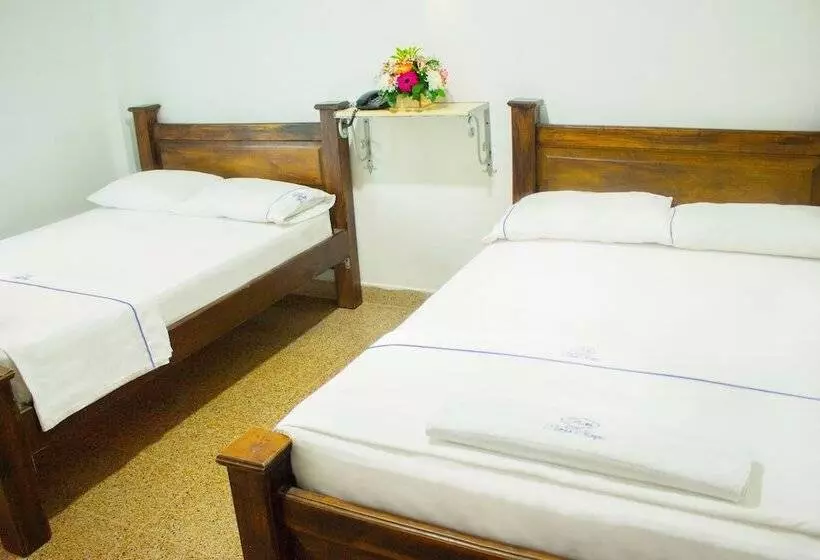 ホテル Plaza Mayor Itagui