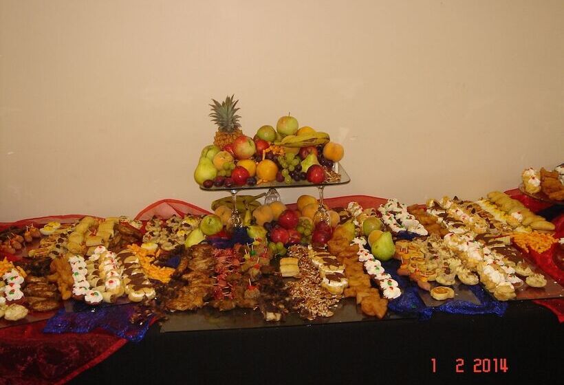 Hotel Thatch Palace Lodge