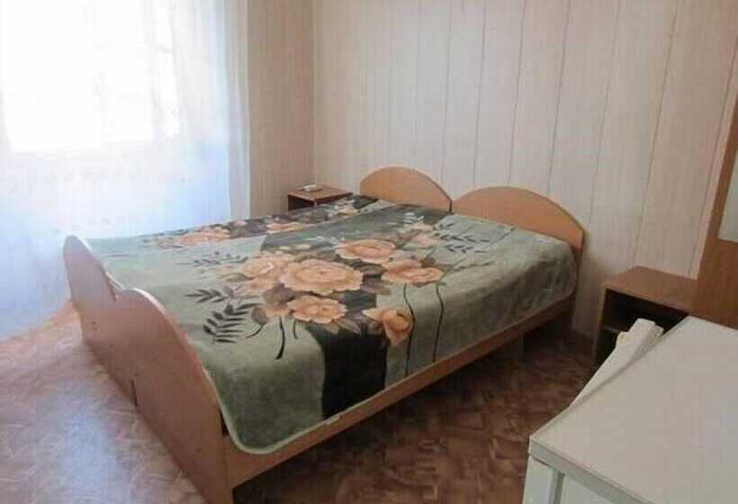 پانسیون Guest House Grant