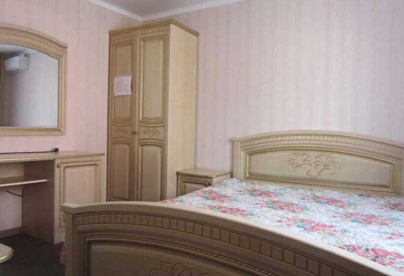 پانسیون Guest House Grant