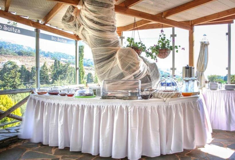 פנסיון Iro Suites