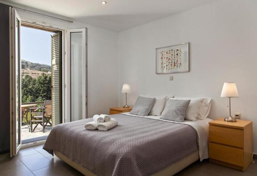 פנסיון Iro Suites