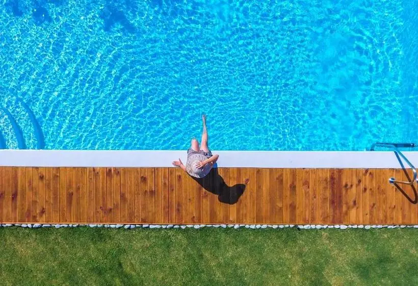 ペンション Iro Suites