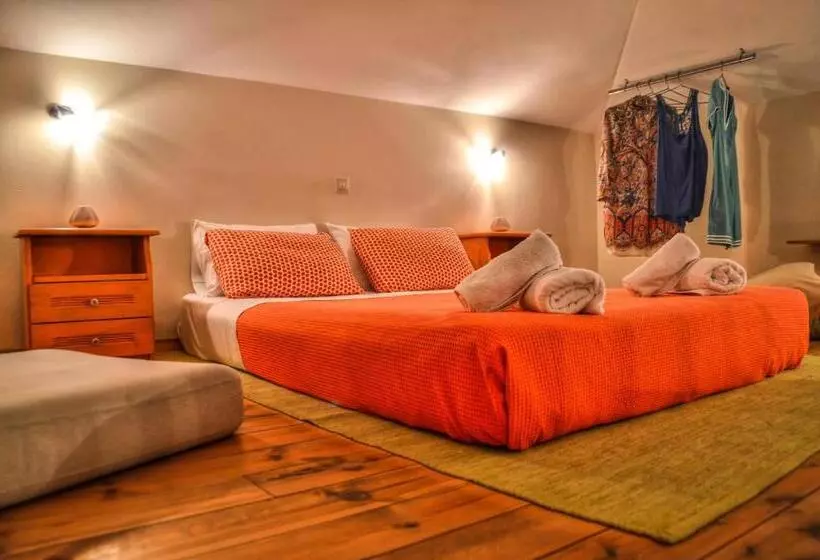 ペンション Iro Suites