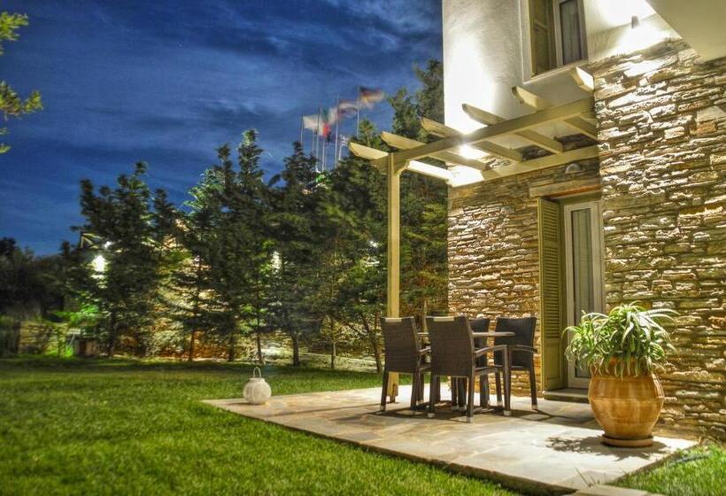 פנסיון Iro Suites