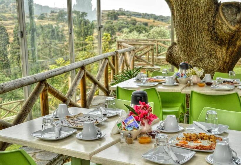 פנסיון Iro Suites