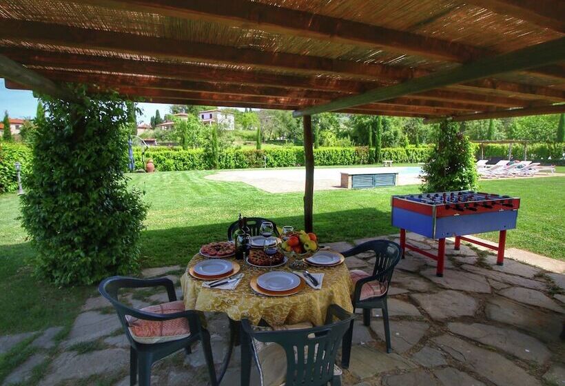 Tuscan Style Apartment With View Of The Hills