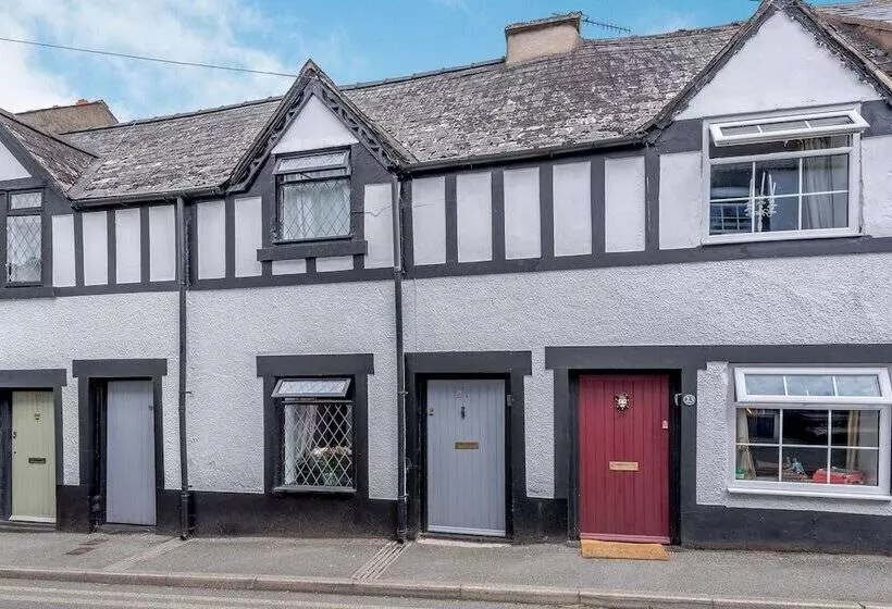 21 Church Street