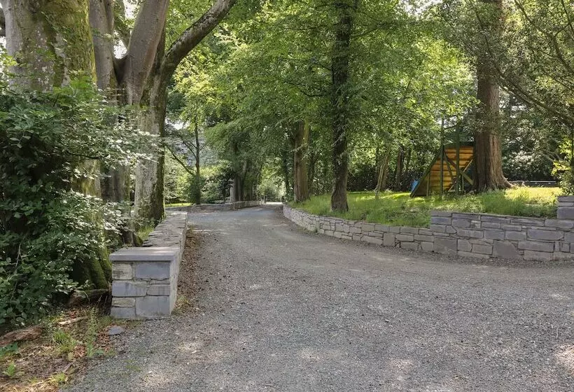 Bryn Derwen Coach House