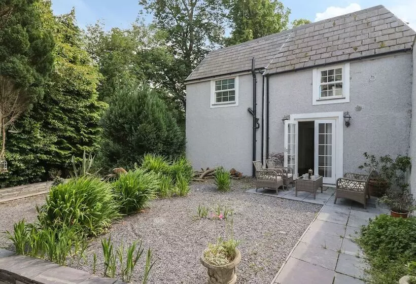 Bryn Derwen Coach House