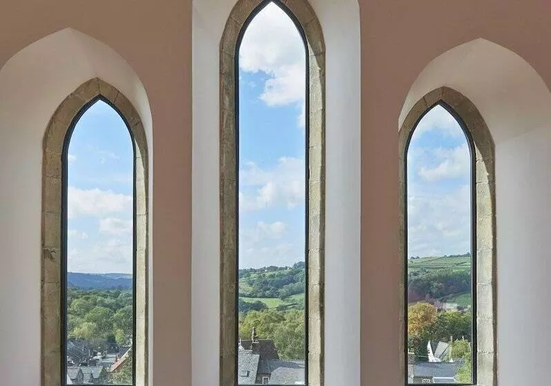 Chapel On The Hill