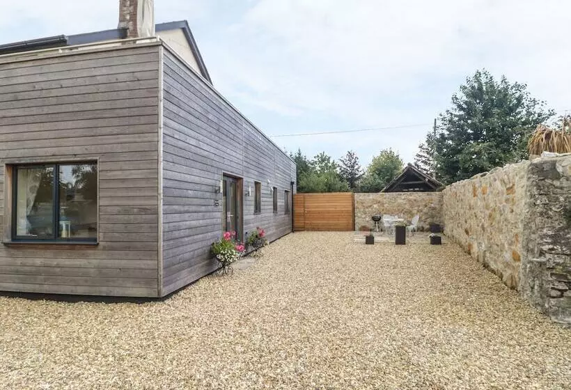 Cherry Tree Lodge