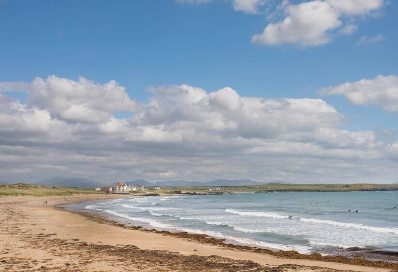 Crows Nest Rhosneigr