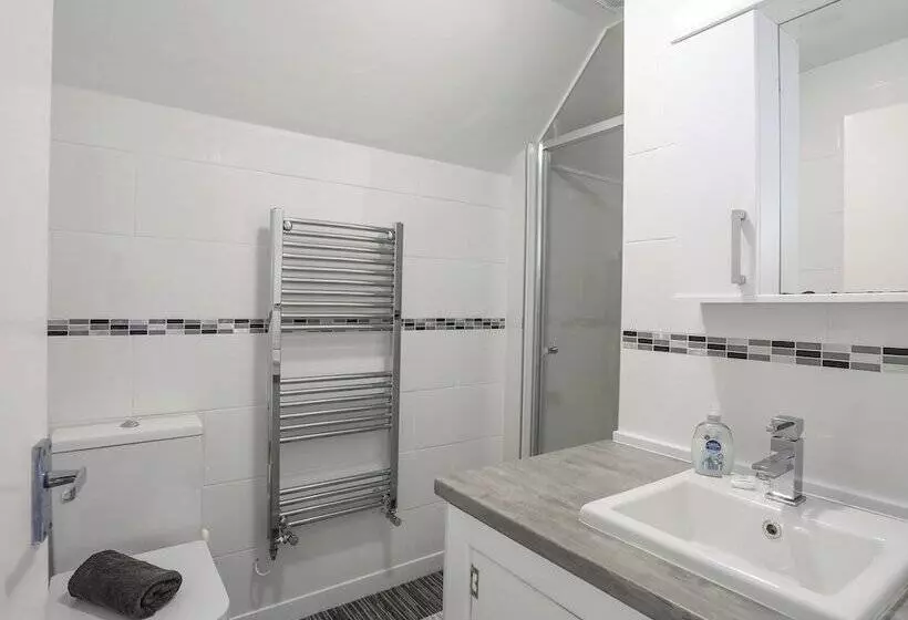 Crows Nest   Rhosneigr