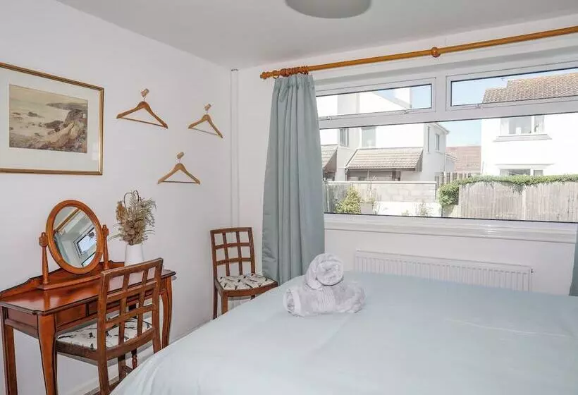 Crows Nest   Rhosneigr