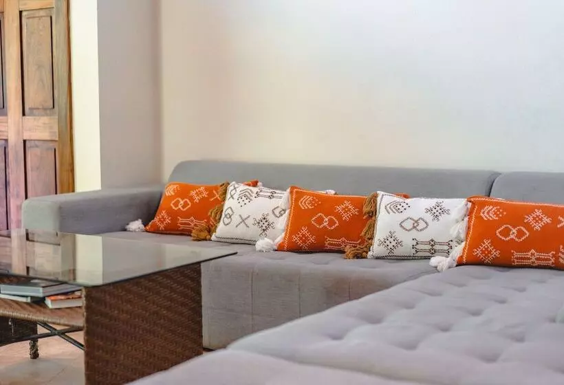 هتل Playa Cielo Beach Front