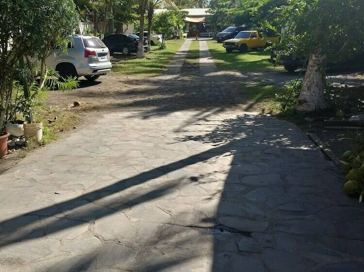 هتل Rancho Mama Juany