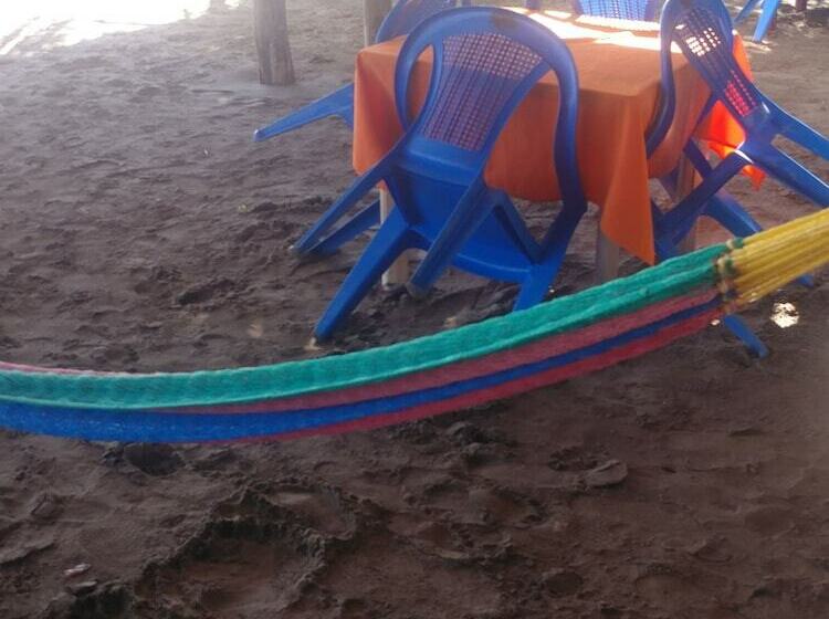 هتل Rancho Mama Juany