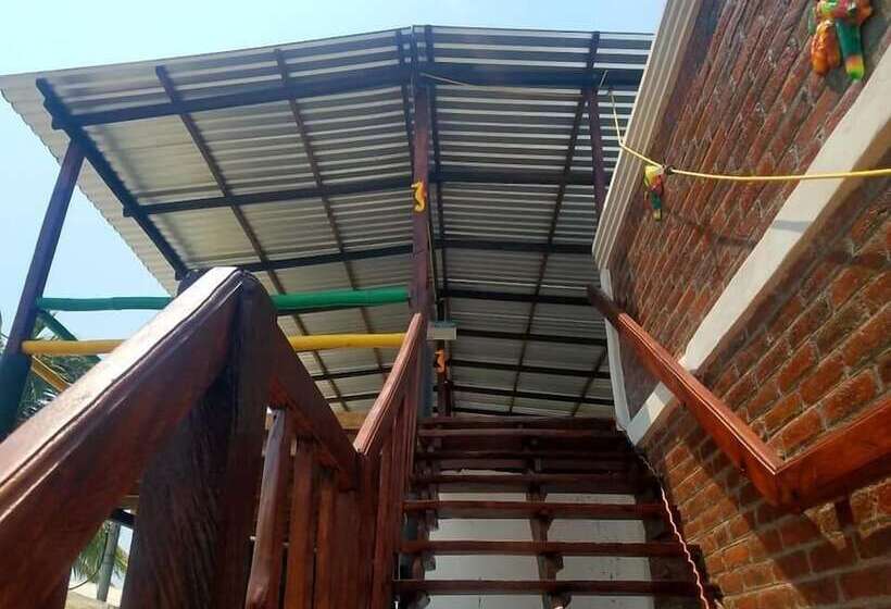 هتل Rancho Mama Juany