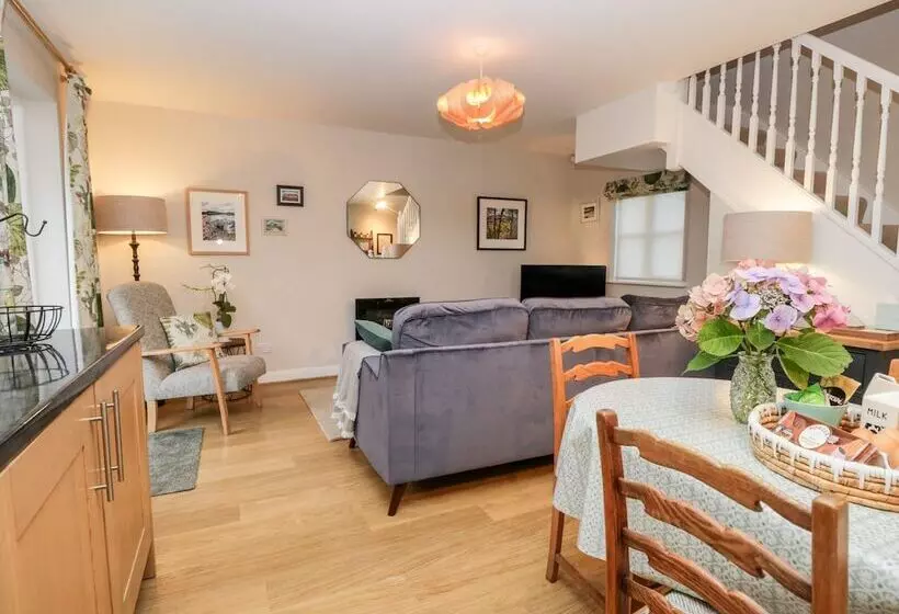 Jenny S Cottage