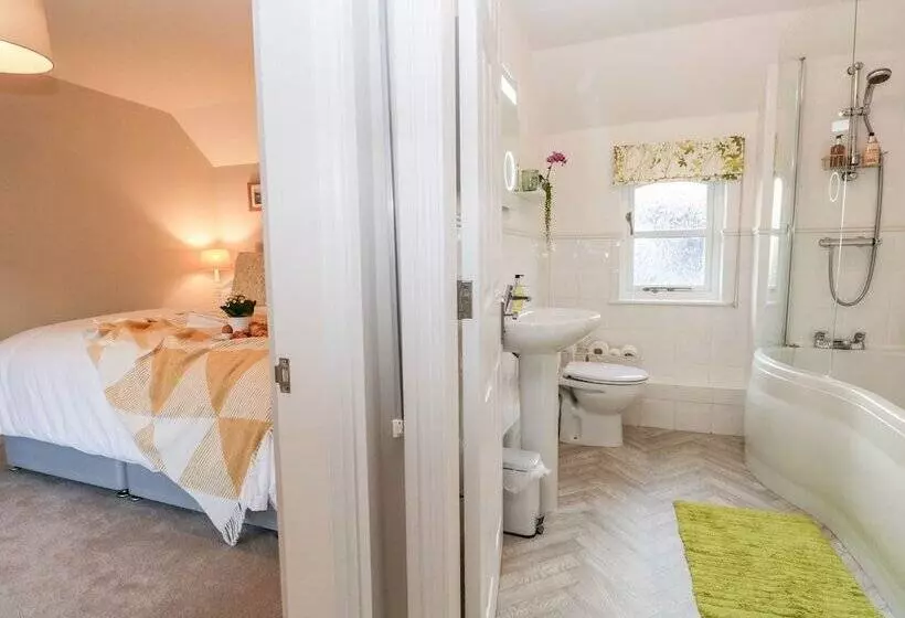 Jenny S Cottage